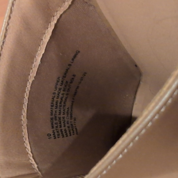 Universal Thread Heeled Mule - Picture 5 of 9